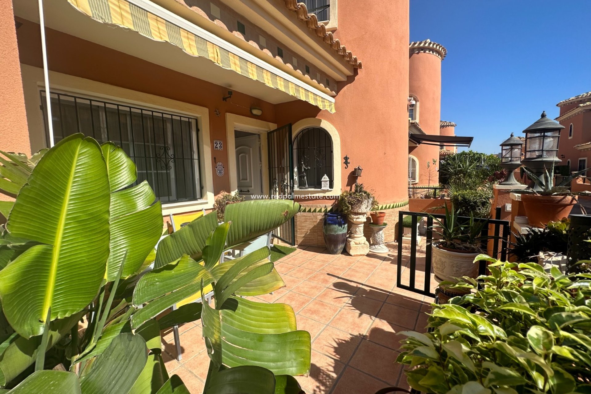 Herverkoop - Villa -
Orihuela Costa - Inland