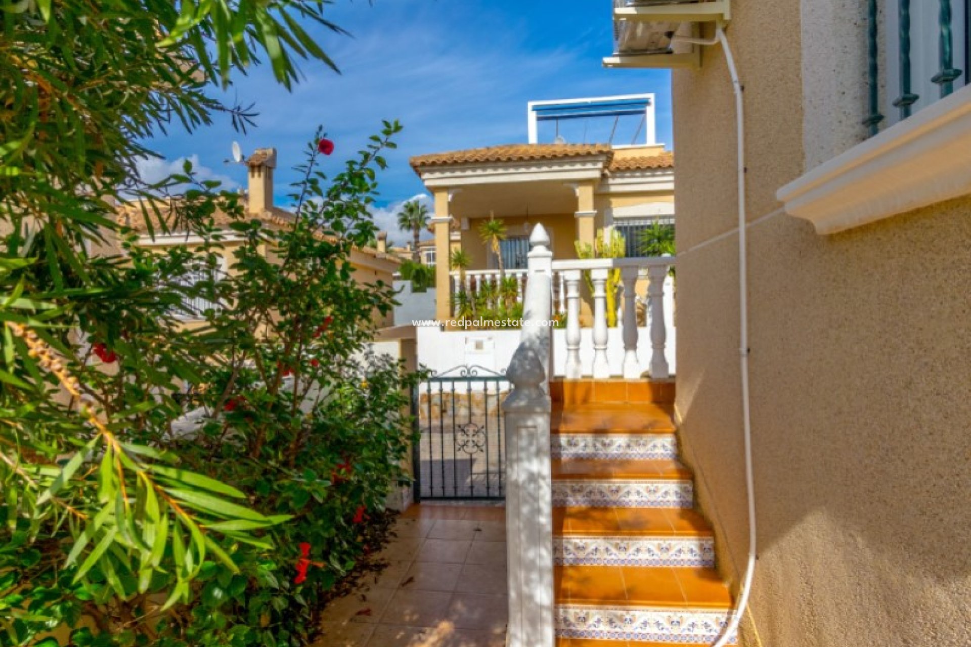 Herverkoop - Villa -
Orihuela Costa - Inland