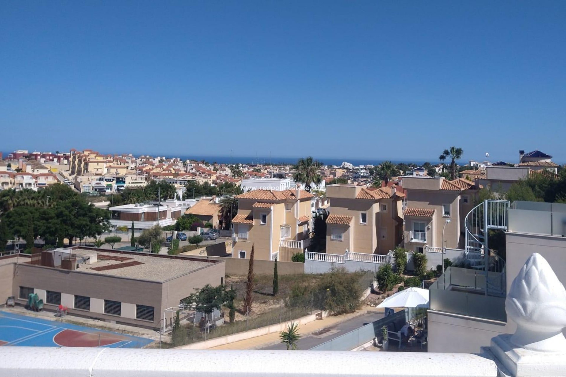 Herverkoop - Villa -
Orihuela Costa - Las Filipinas