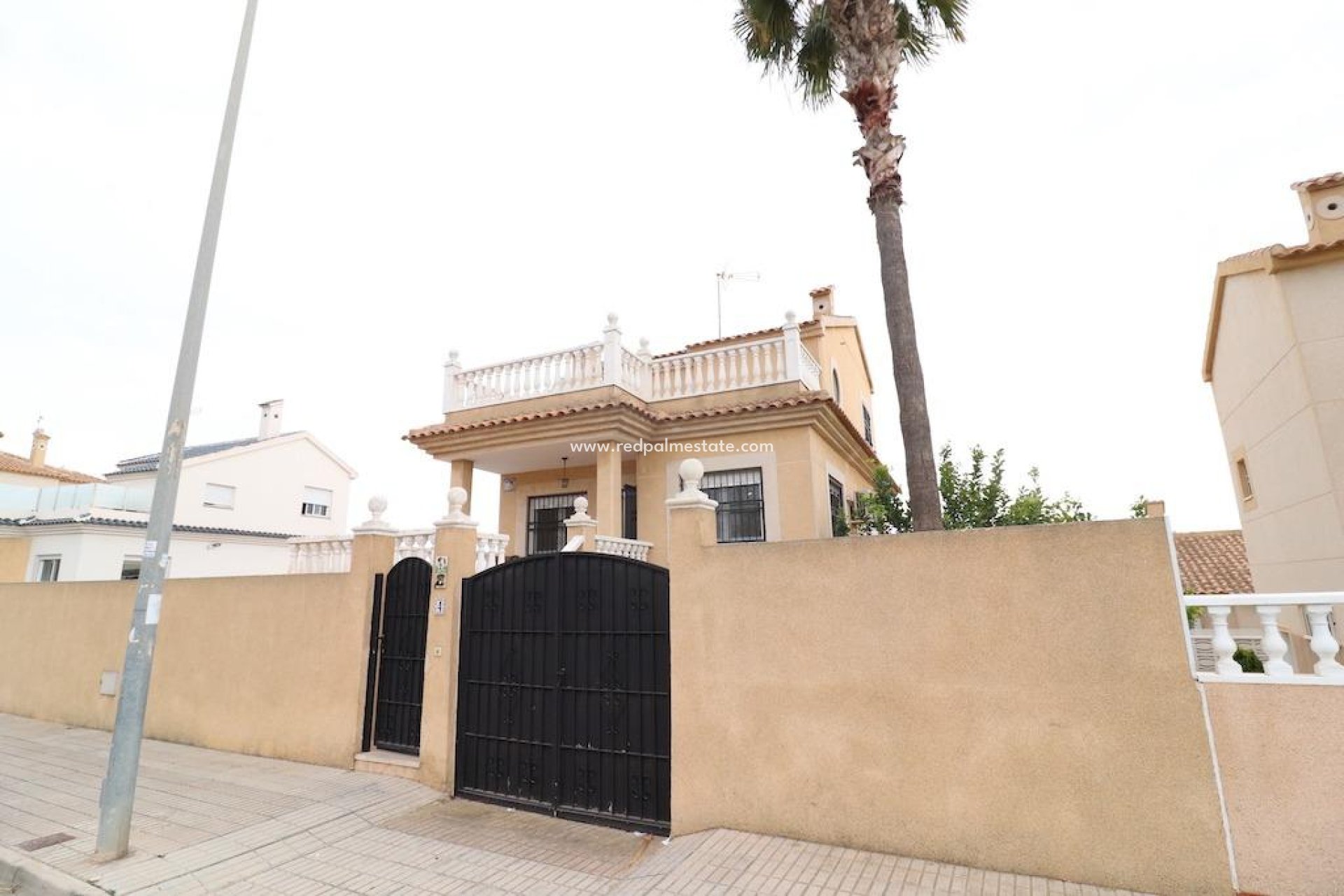 Herverkoop - Villa -
Orihuela Costa - Los Altos