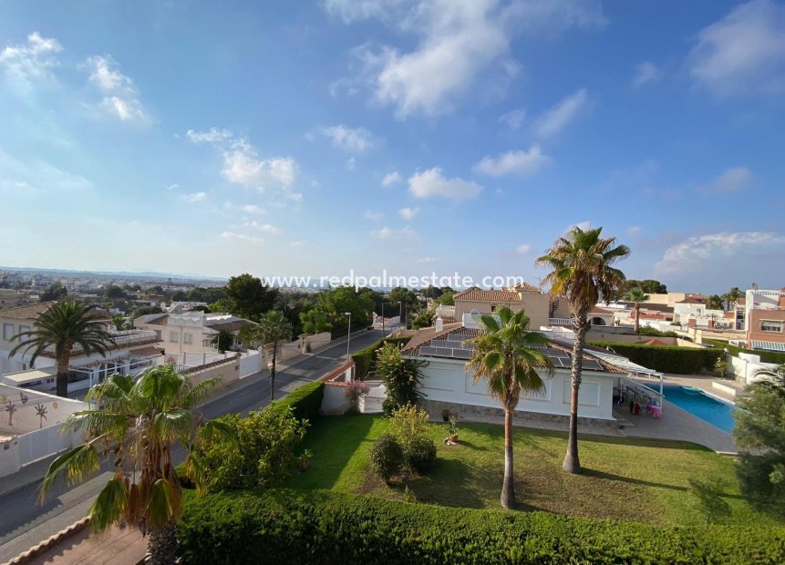 Herverkoop - Villa -
Orihuela Costa - Los Balcones