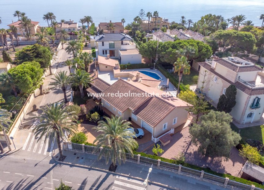 Herverkoop - Villa -
Orihuela Costa - MUY CERCA DE LA PLAYA