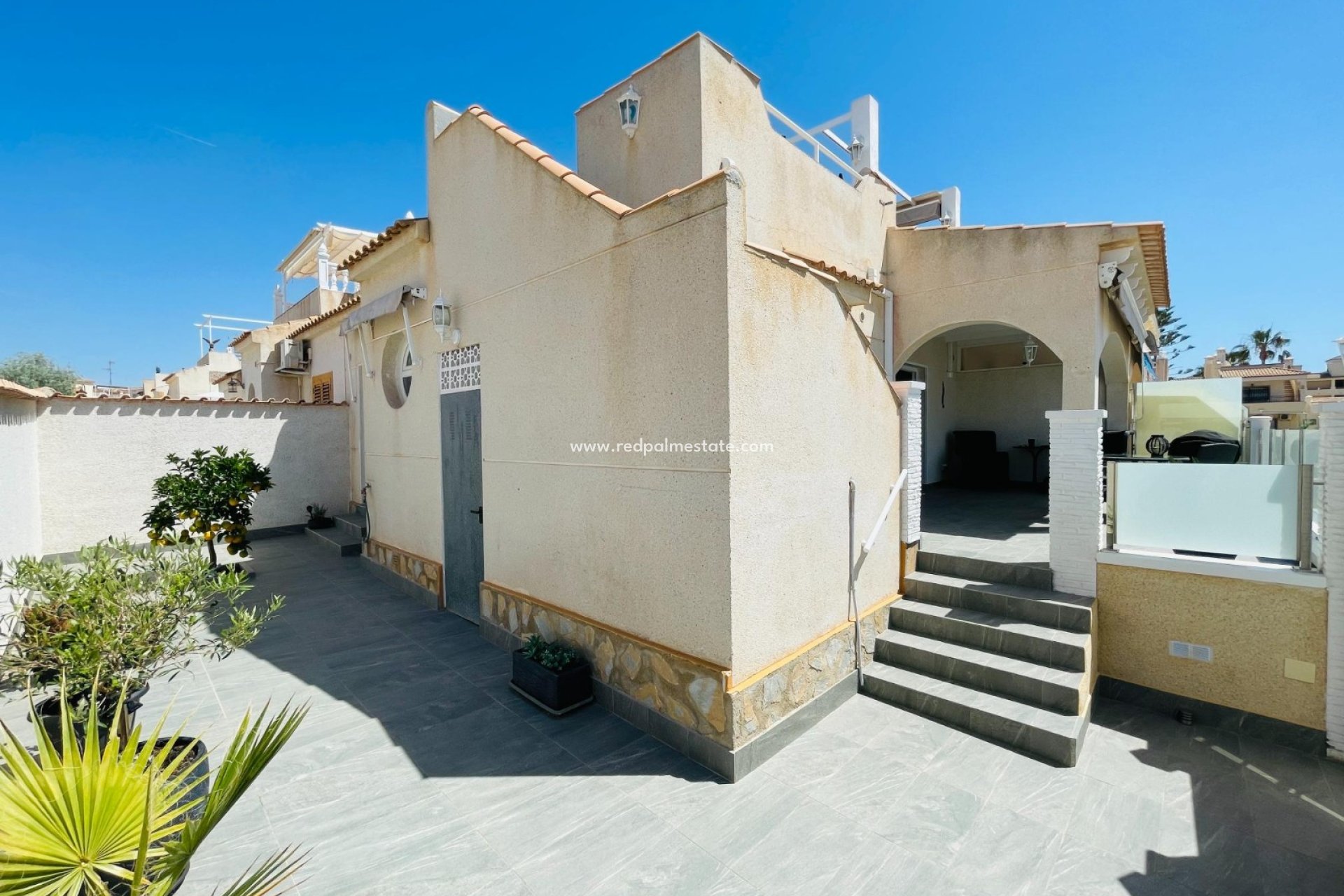 Herverkoop - Villa -
Orihuela Costa - Playa Flamenca