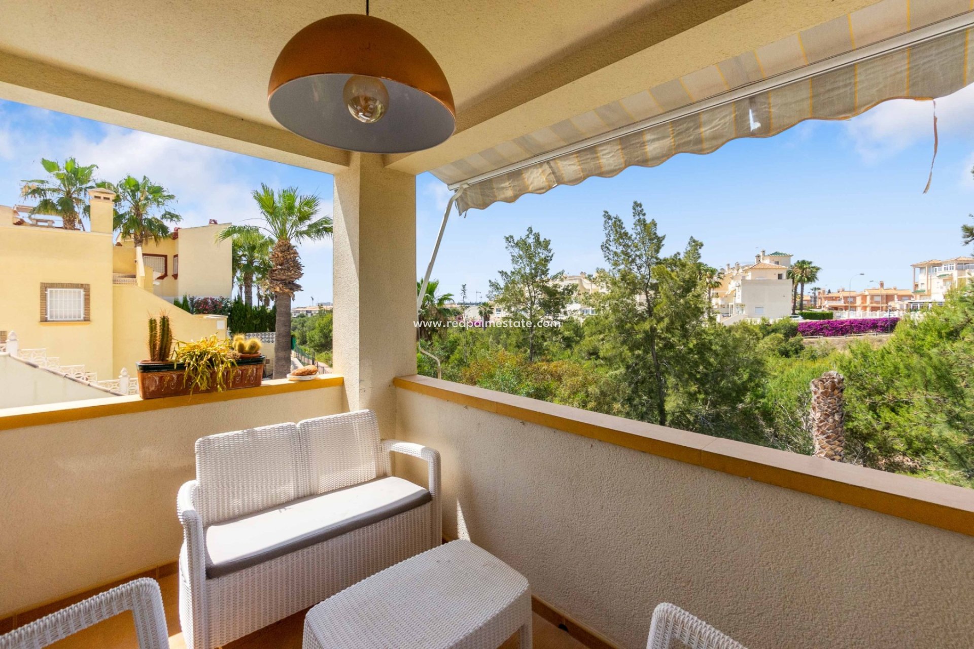 Herverkoop - Villa -
Orihuela Costa - Playa Flamenca