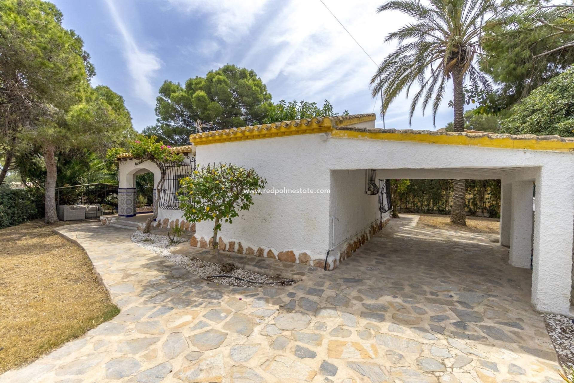 Herverkoop - Villa -
Orihuela Costa - Punta Prima