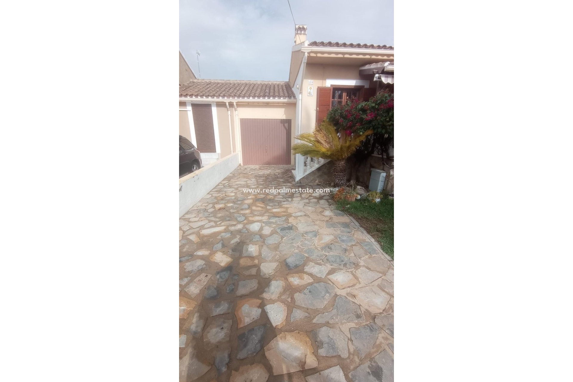 Herverkoop - Villa -
Orihuela Costa - Punta Prima