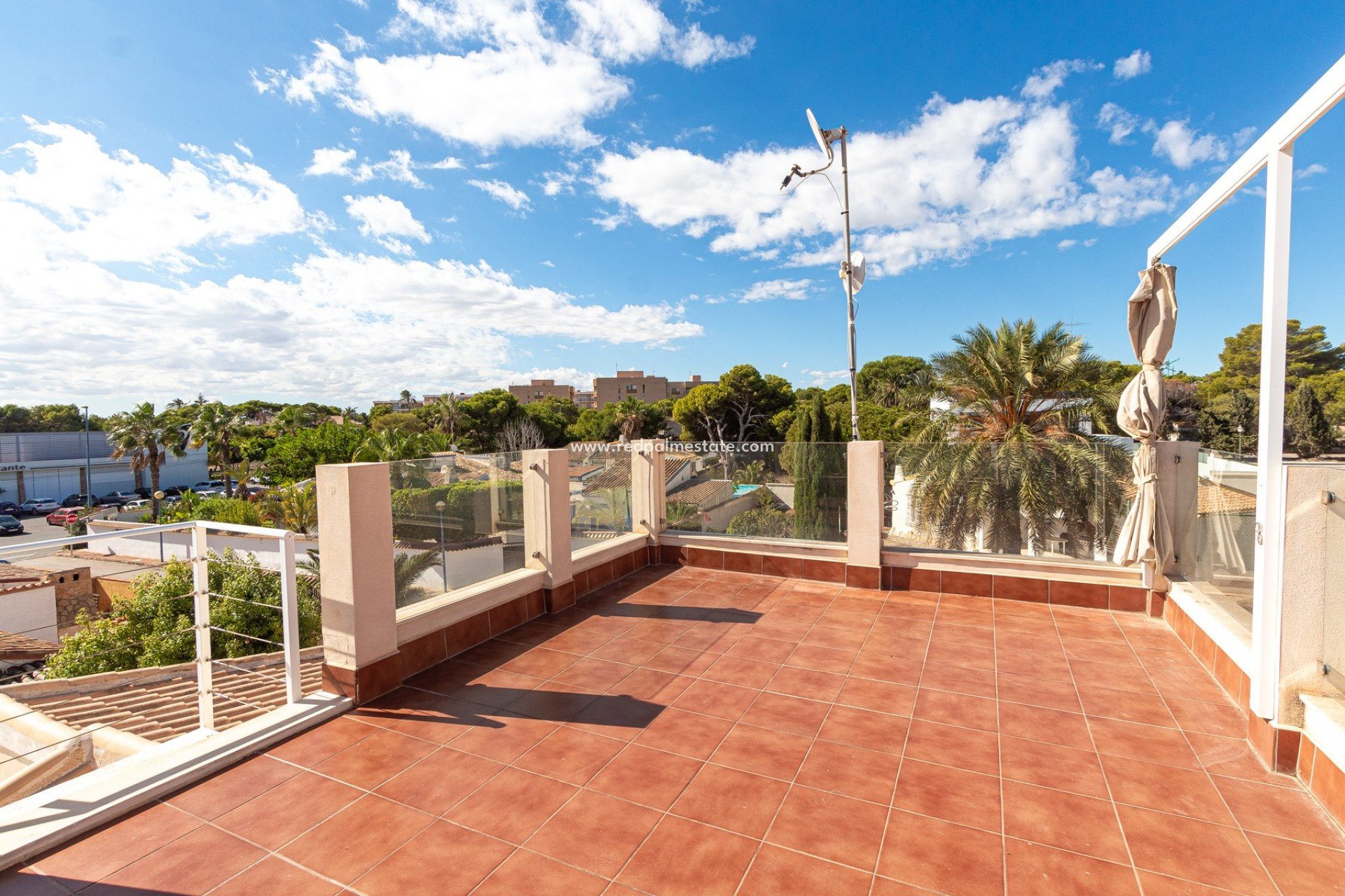 Herverkoop - Villa -
Orihuela Costa - Punta Prima