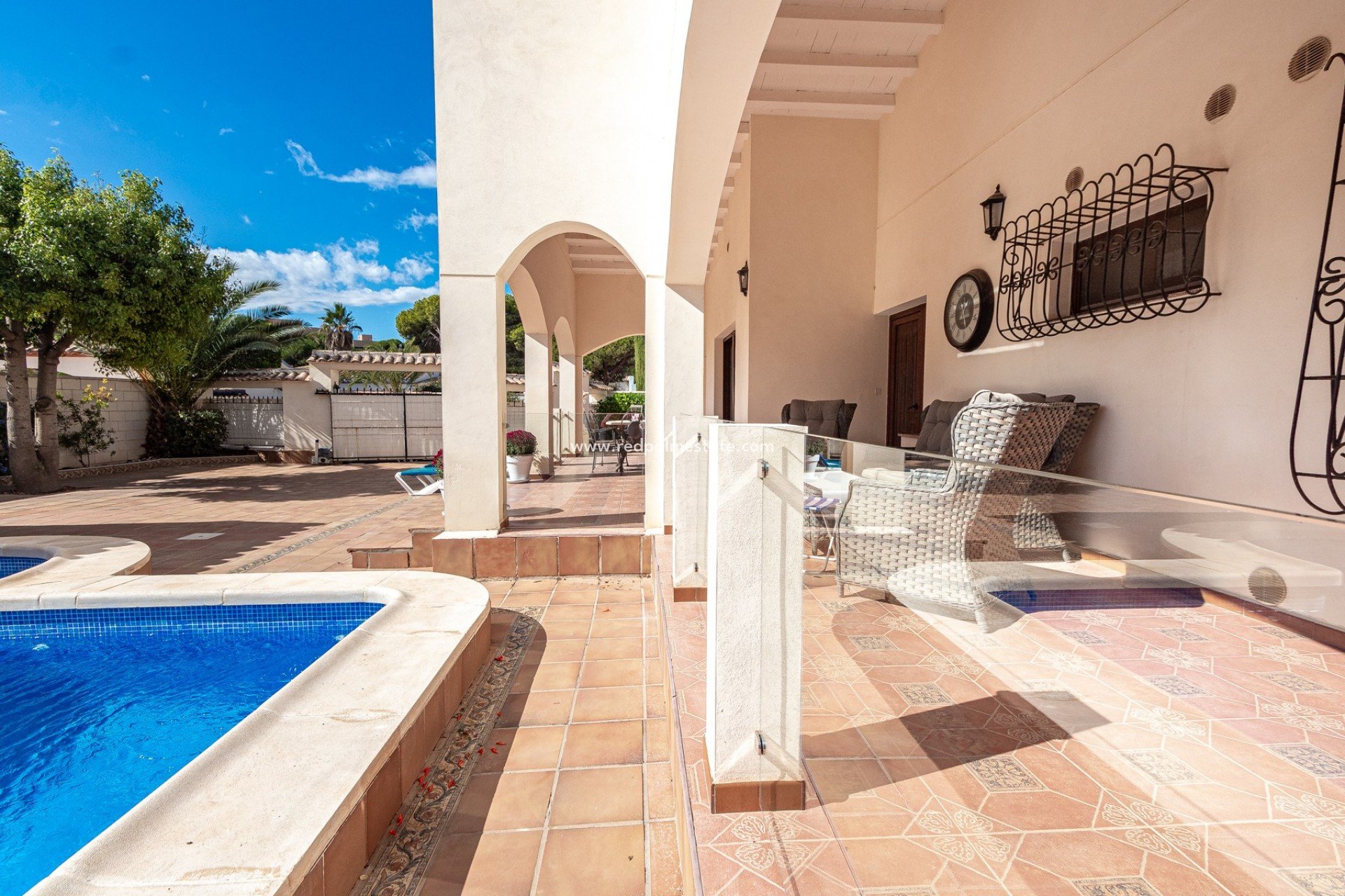 Herverkoop - Villa -
Orihuela Costa - Punta Prima