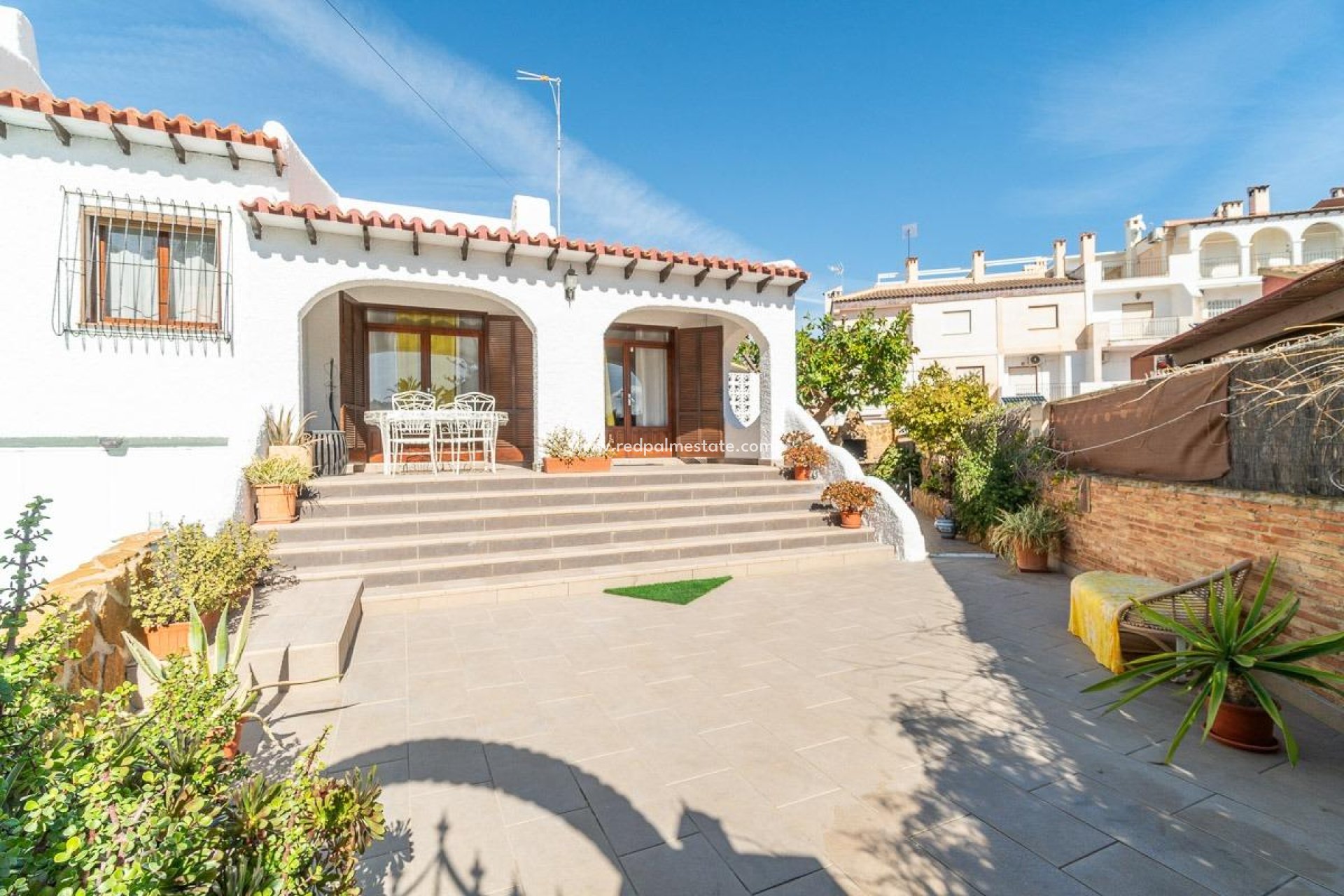 Herverkoop - Villa -
Orihuela Costa - Punta Prima