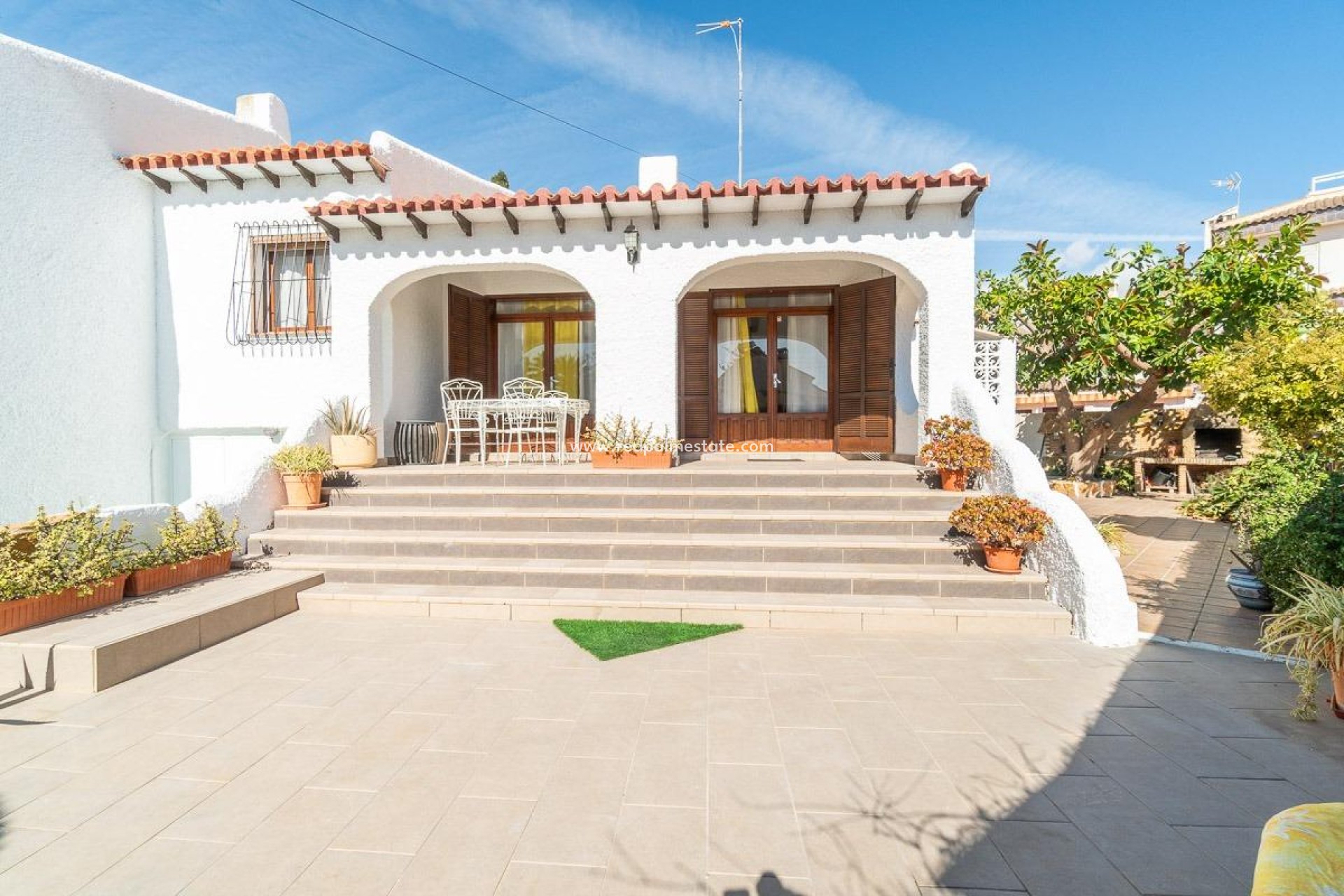 Herverkoop - Villa -
Orihuela Costa - Punta Prima