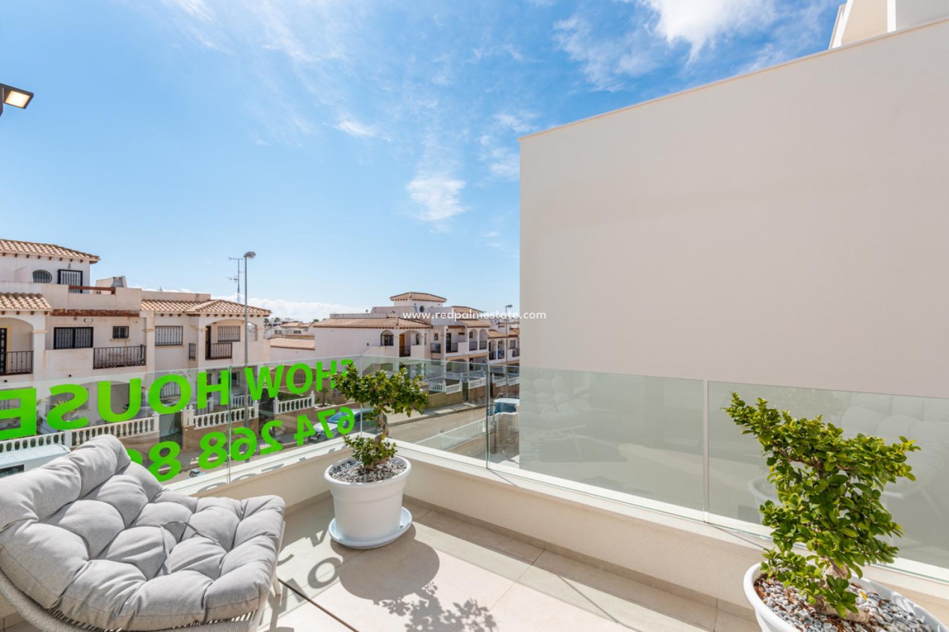 Herverkoop - Villa -
Orihuela Costa - Punta Prima