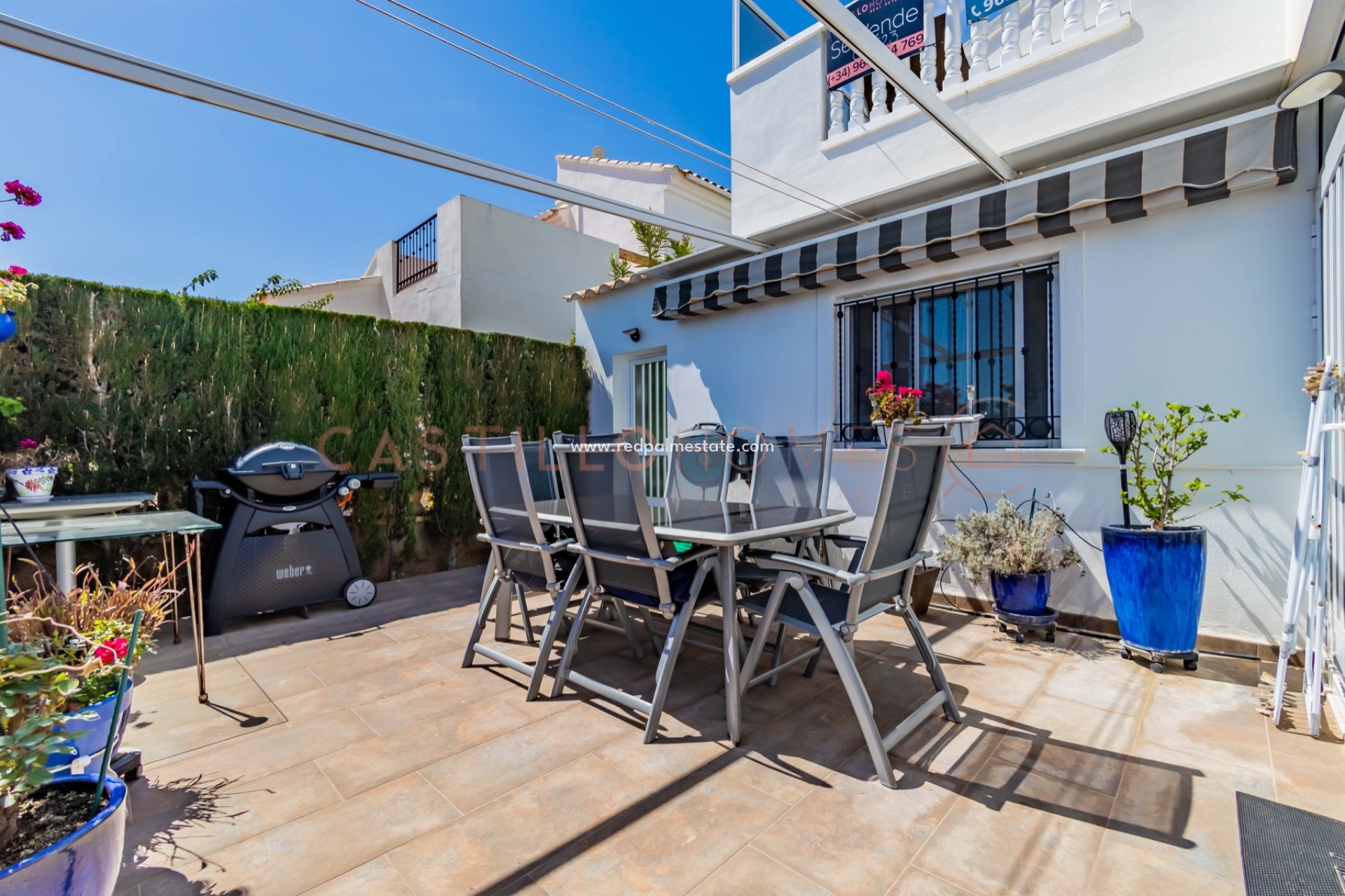 Herverkoop - Villa -
Orihuela Costa - Punta Prima