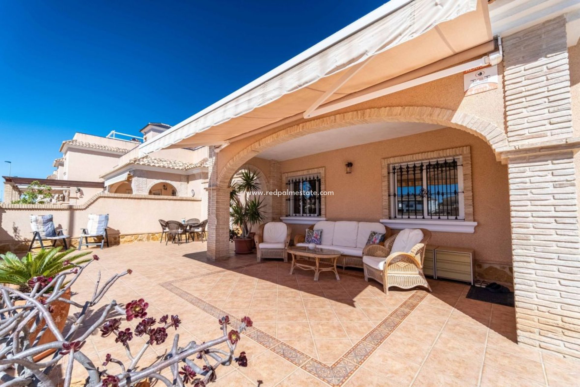 Herverkoop - Villa -
Pilar de la Horadada - Costa Blanca