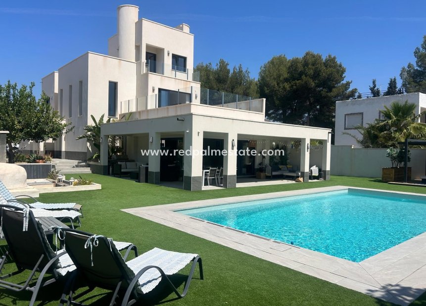 Herverkoop - Villa -
Pilar de la Horadada - Costa Blanca