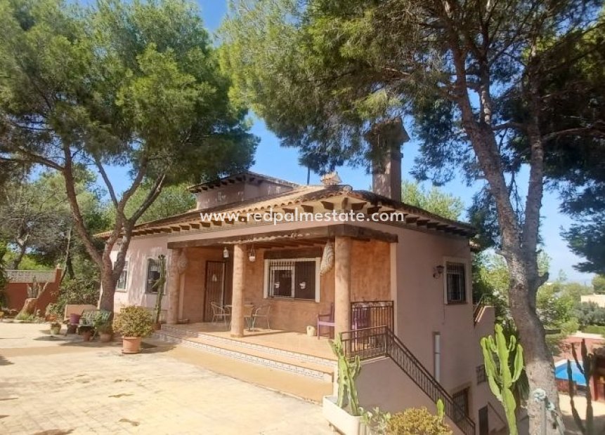 Herverkoop - Villa -
San Miguel de Salinas - Inland