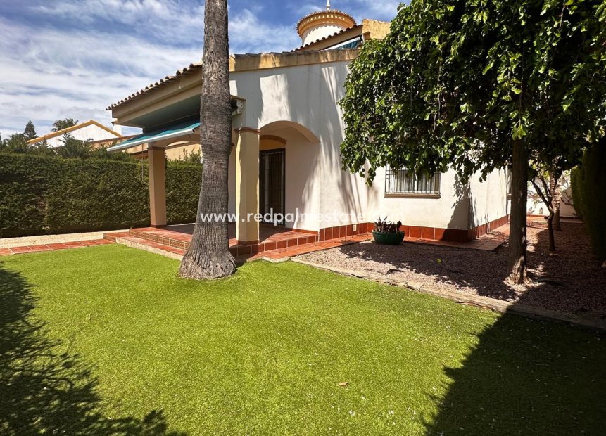 Herverkoop - Villa -
SANTIAGO DE LA RIBERA - Costa Calida