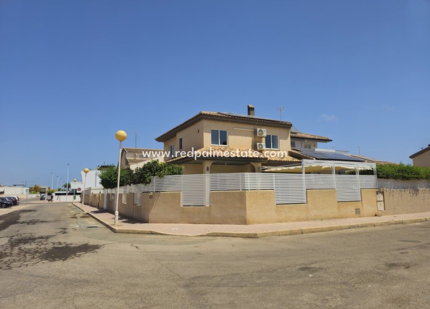 Herverkoop - Villa -
SANTIAGO DE LA RIBERA - Costa Calida