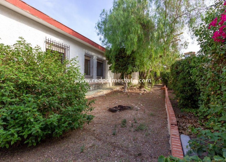 Herverkoop - Villa -
Torrevieja - Cabo cervera