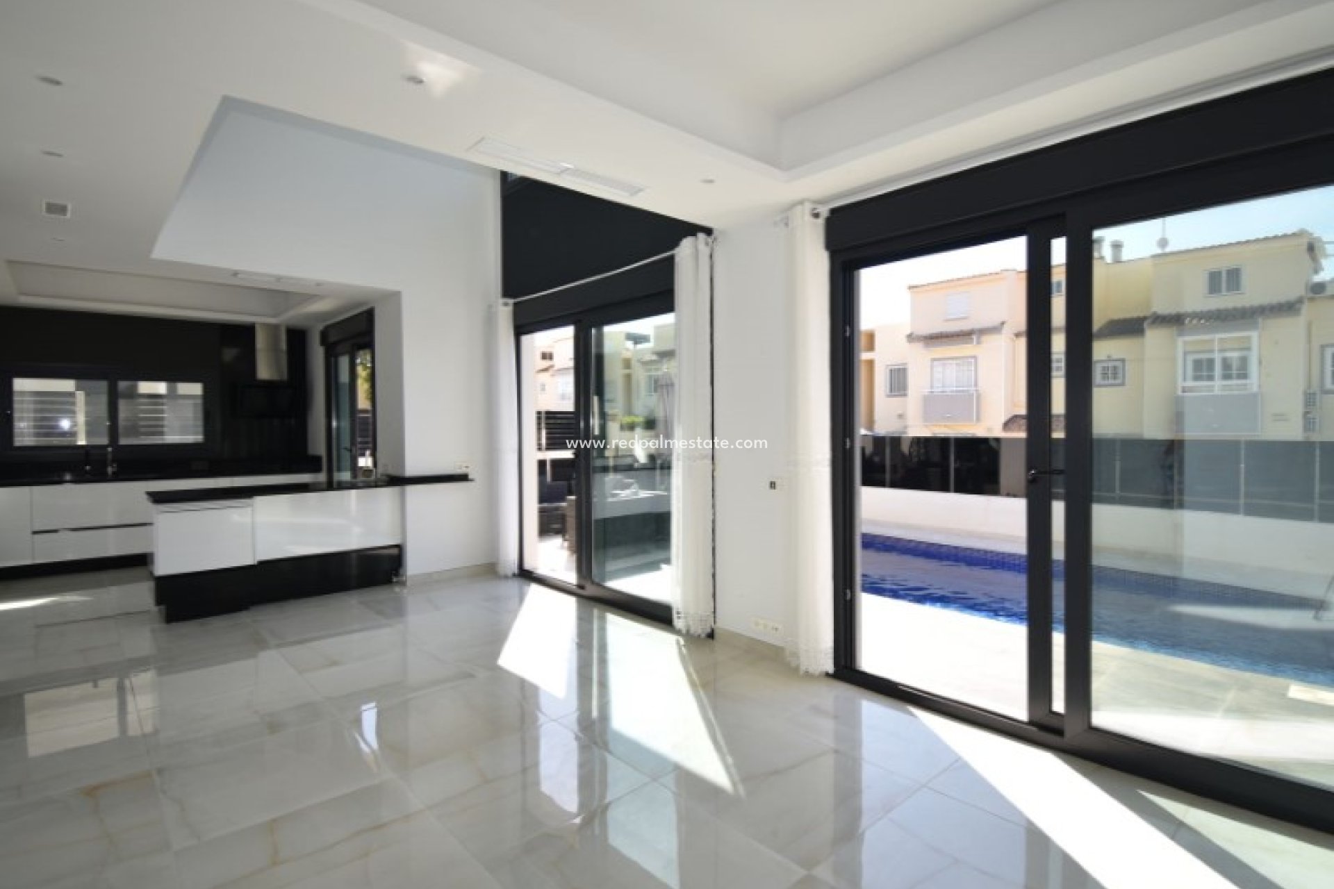 Herverkoop - Villa -
Torrevieja - Costa Blanca