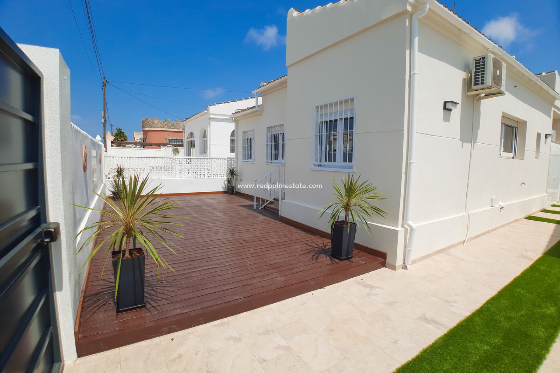 Herverkoop - Villa -
Torrevieja - Costa Blanca