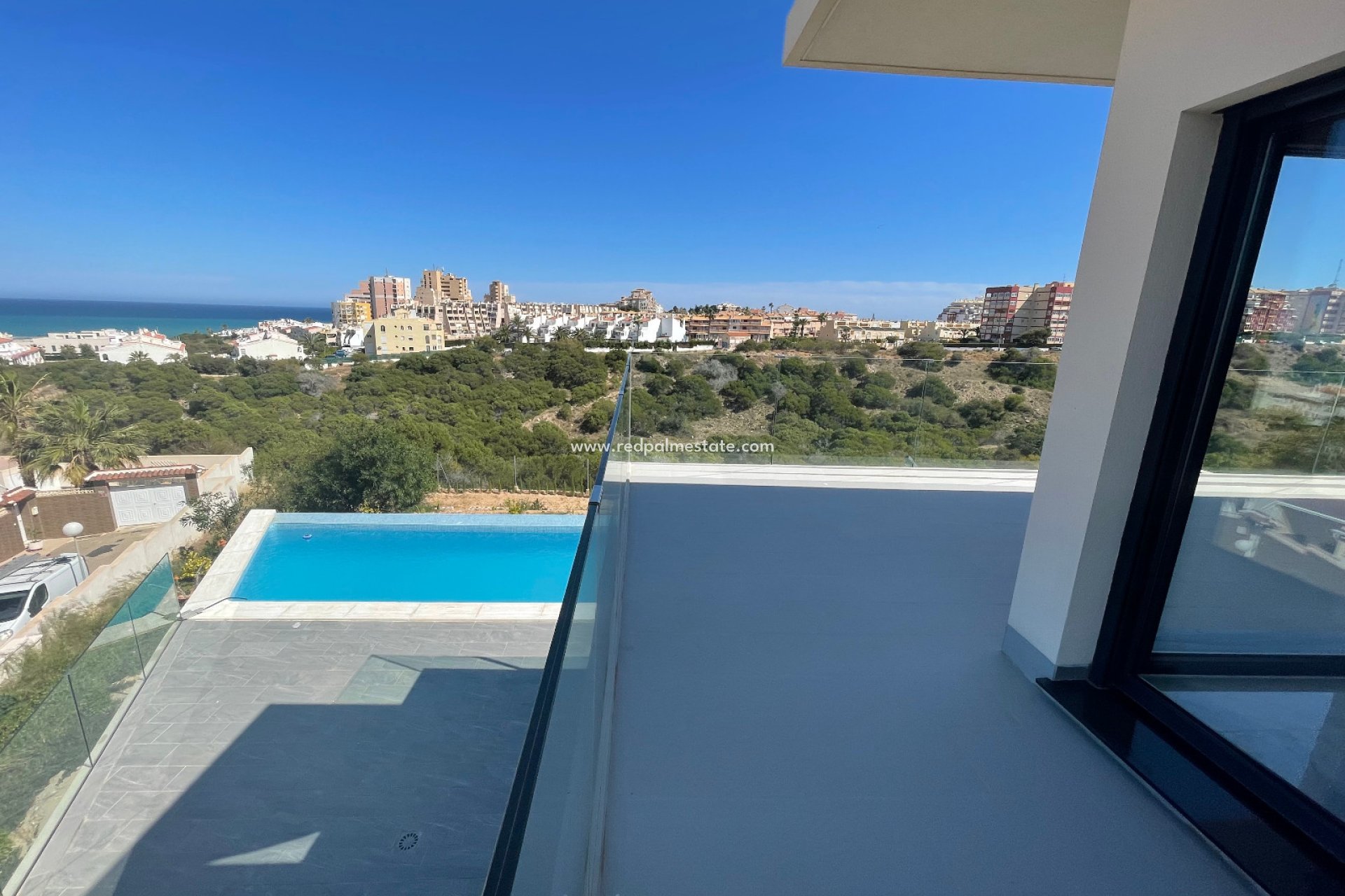 Herverkoop - Villa -
Torrevieja - Costa Blanca