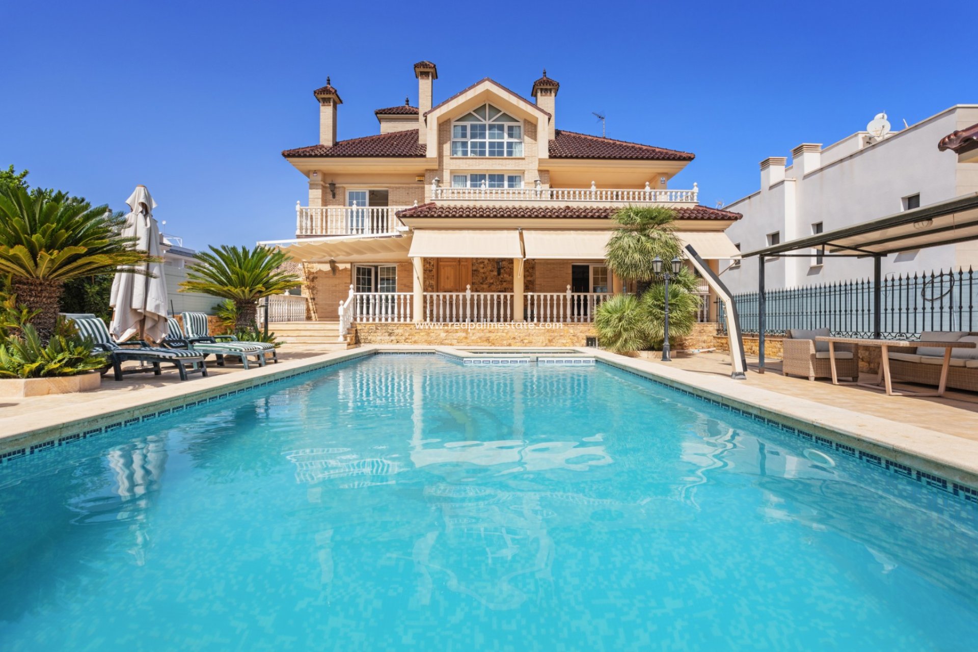 Herverkoop - Villa -
Torrevieja - Costa Blanca