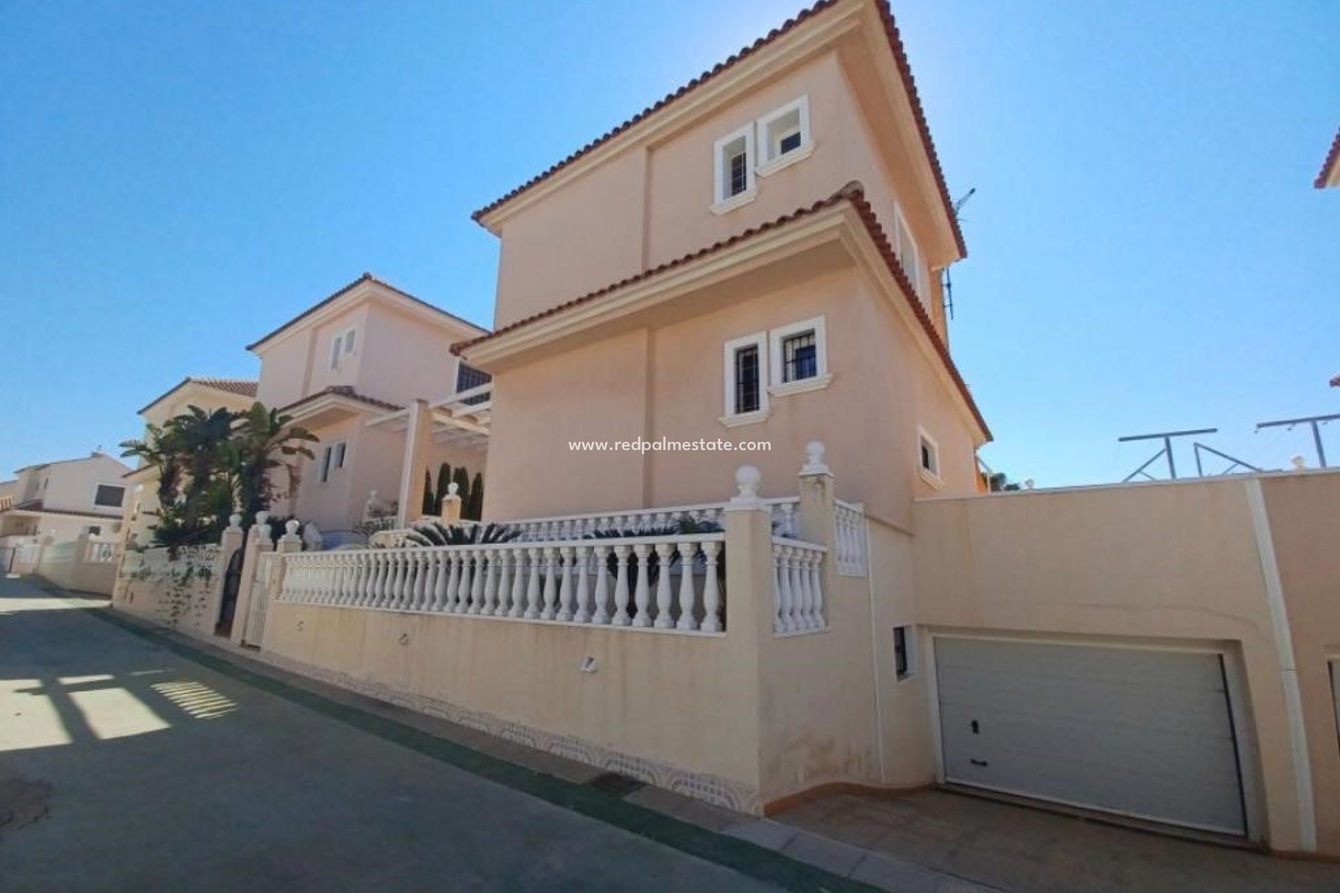 Herverkoop - Villa -
Torrevieja - Costa Blanca