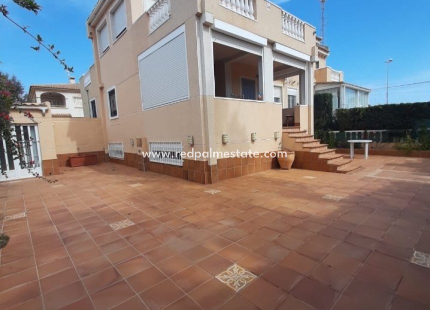 Herverkoop - Villa -
Torrevieja - Costa Blanca