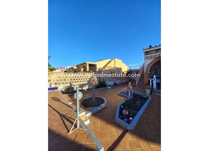 Herverkoop - Villa -
Torrevieja - Costa Blanca