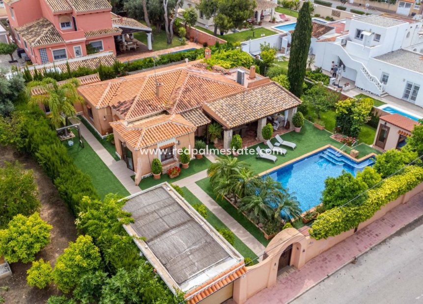 Herverkoop - Villa -
Torrevieja - Costa Blanca