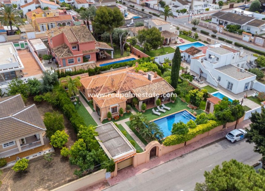 Herverkoop - Villa -
Torrevieja - Costa Blanca