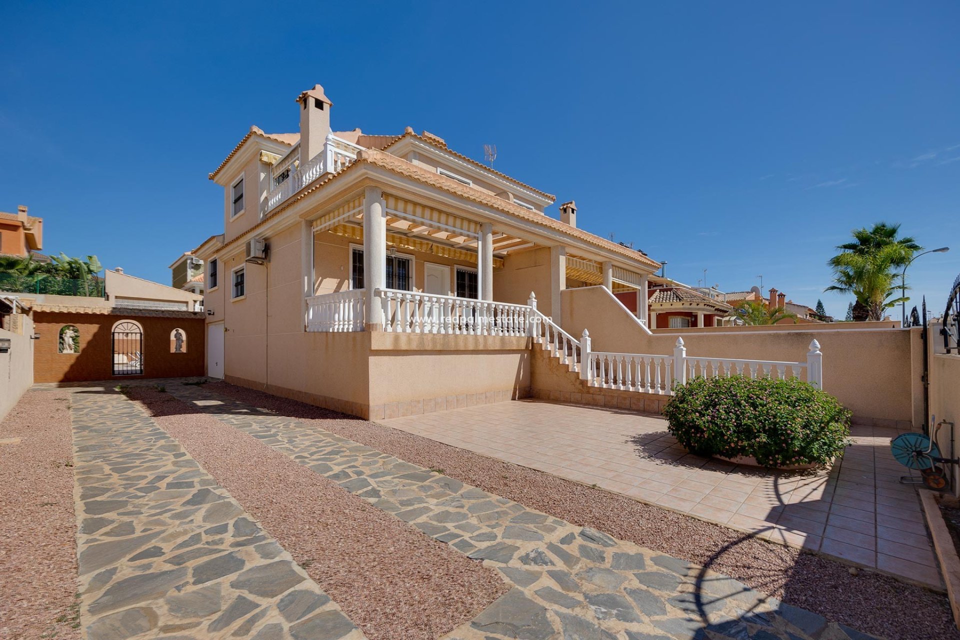 Herverkoop - Villa -
Torrevieja - Costa Blanca