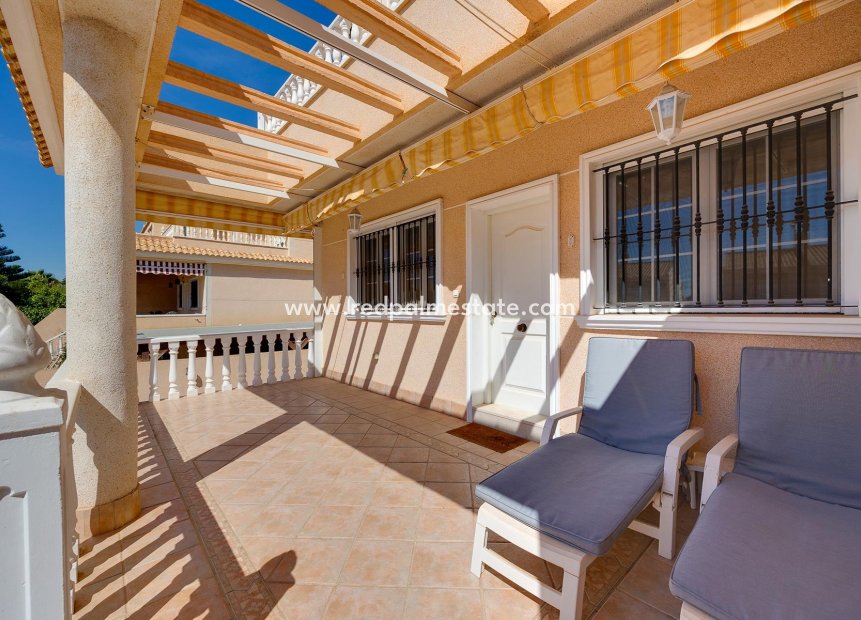 Herverkoop - Villa -
Torrevieja - Costa Blanca