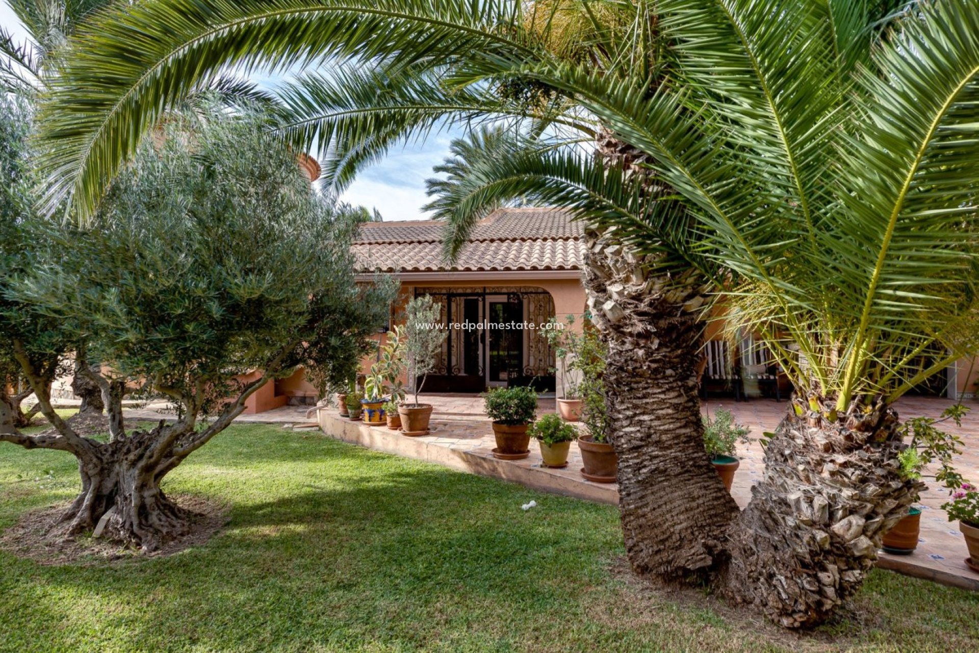 Herverkoop - Villa -
Torrevieja - La Siesta - El Salado -  Torreta