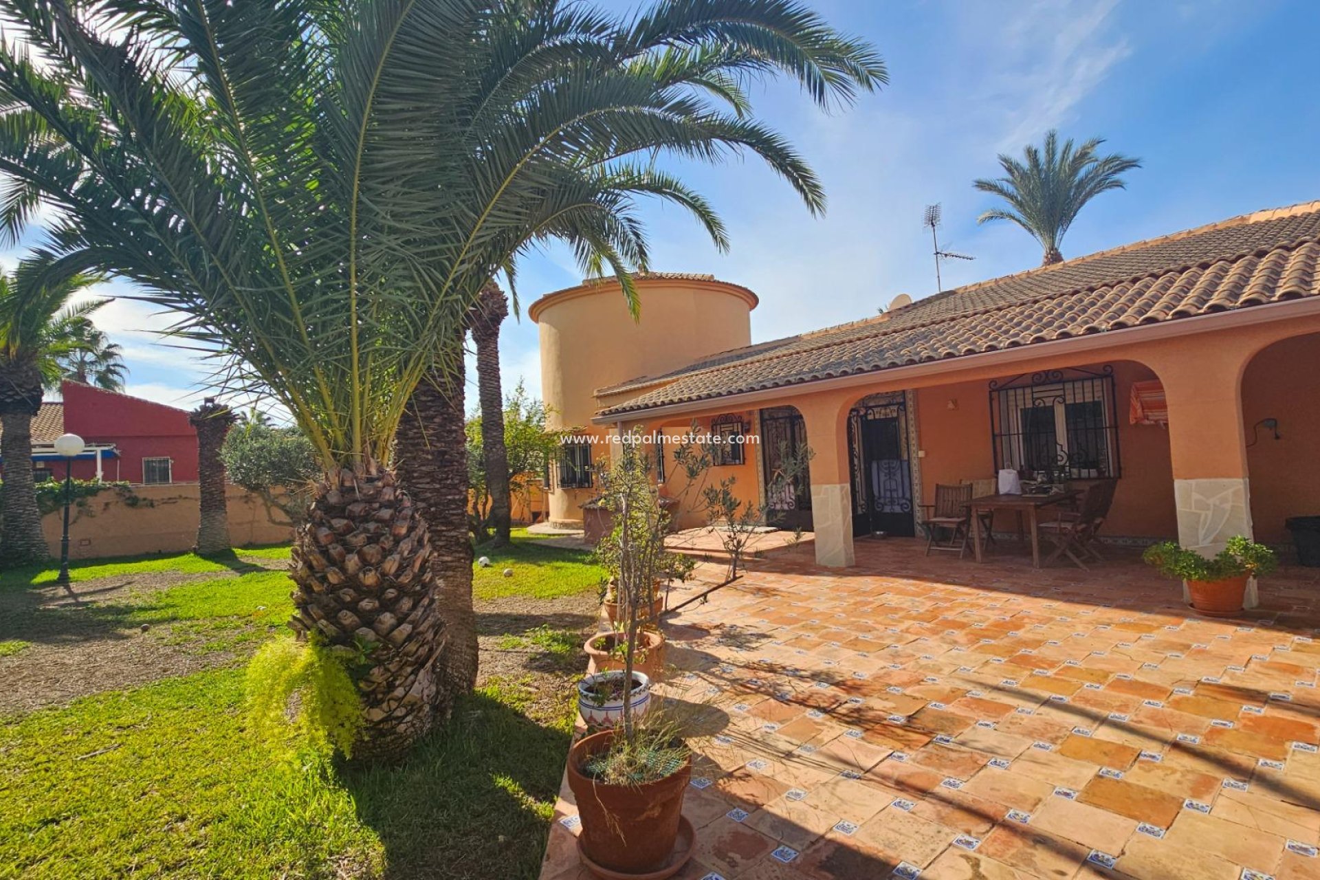 Herverkoop - Villa -
Torrevieja - La Siesta - El Salado -  Torreta