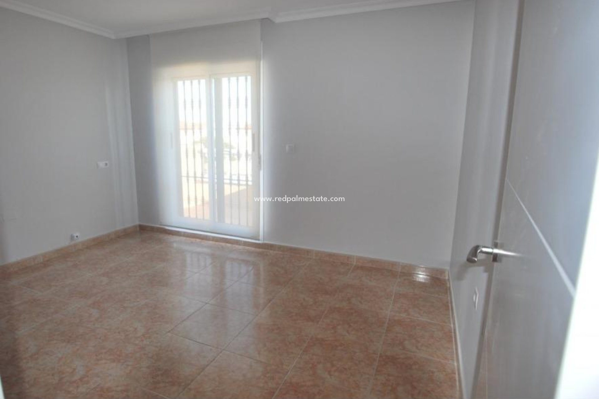 Herverkoop - Villa -
Torrevieja - La Siesta - El Salado - Torreta