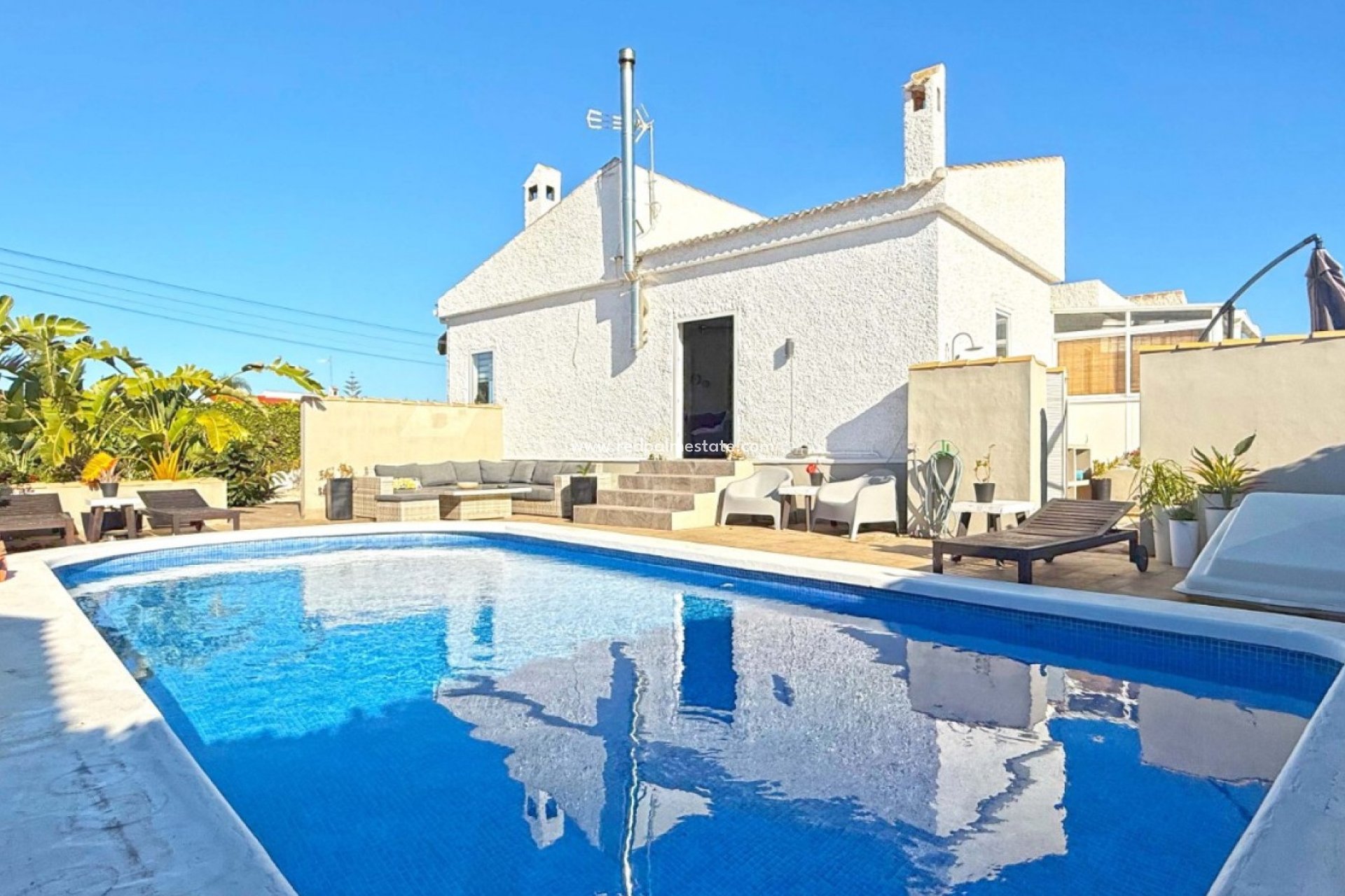 Herverkoop - Villa -
Torrevieja - La Siesta - El Salado -  Torreta