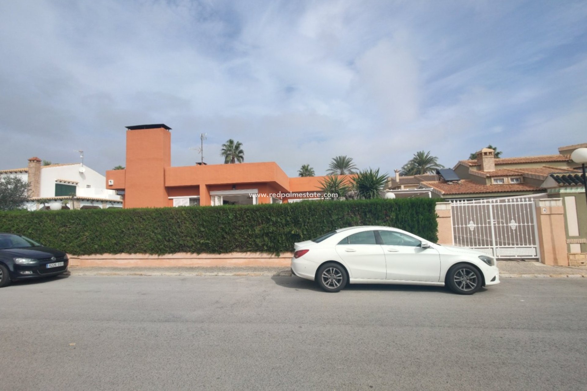 Herverkoop - Villa -
Torrevieja - La veleta