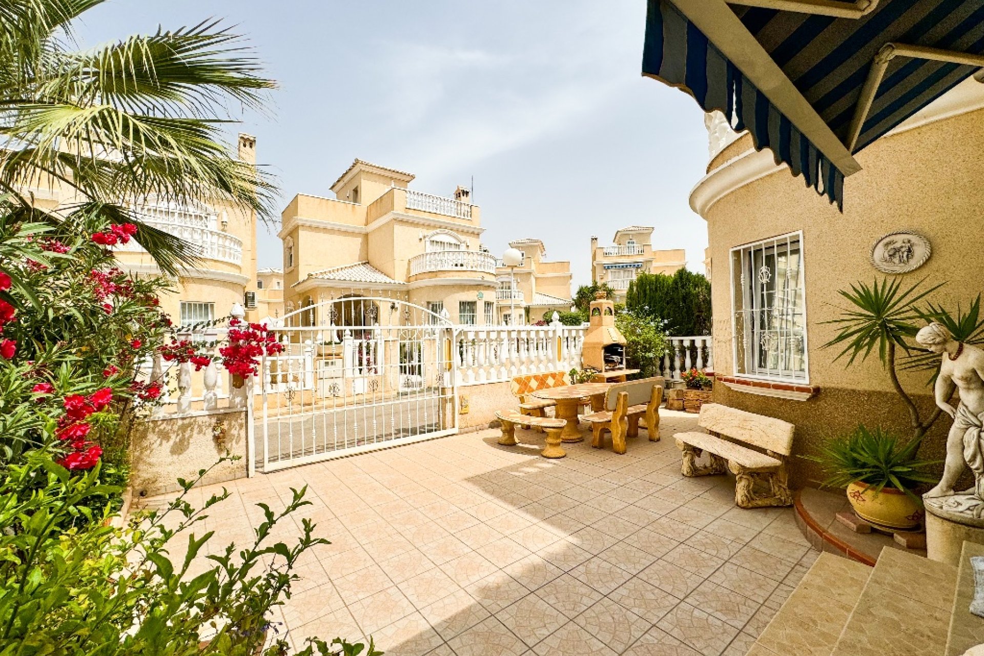 Herverkoop - Villa -
Torrevieja - Los Altos