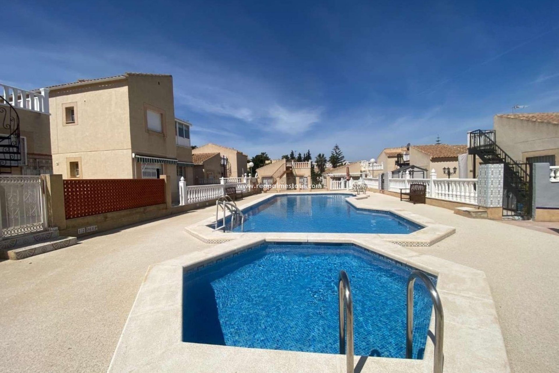 Herverkoop - Villa -
Torrevieja - Los Balcones