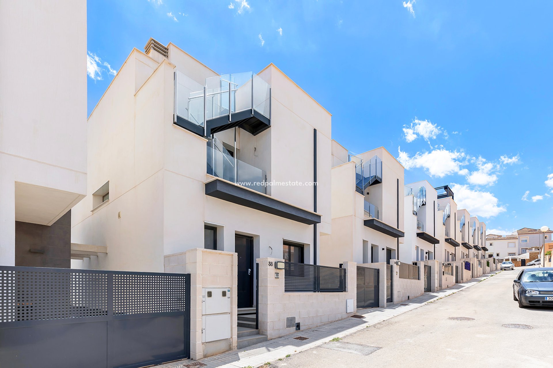 Herverkoop - Villa -
Torrevieja - Pau 26