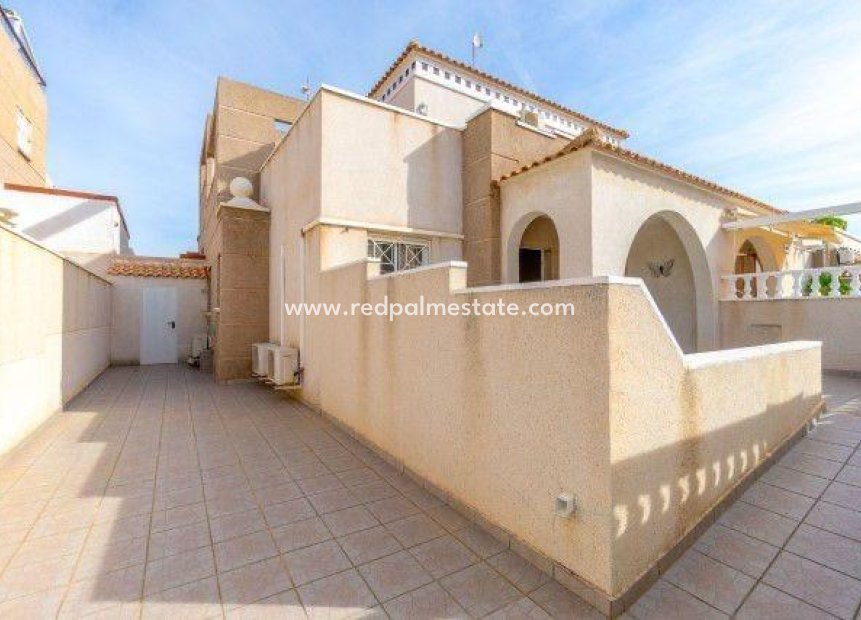 Herverkoop - Villa -
Torrevieja - Torreblanca