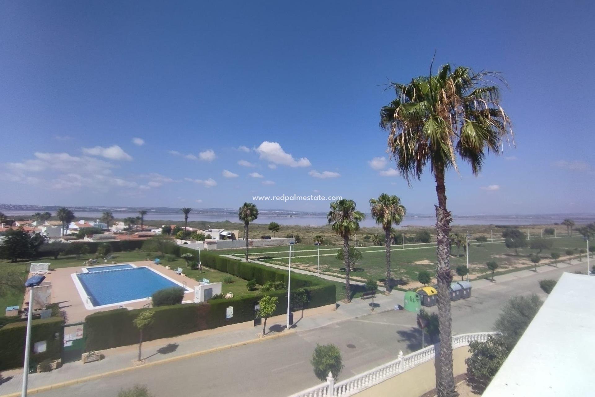 Herverkoop - Villa -
Torrevieja - Torreta florida