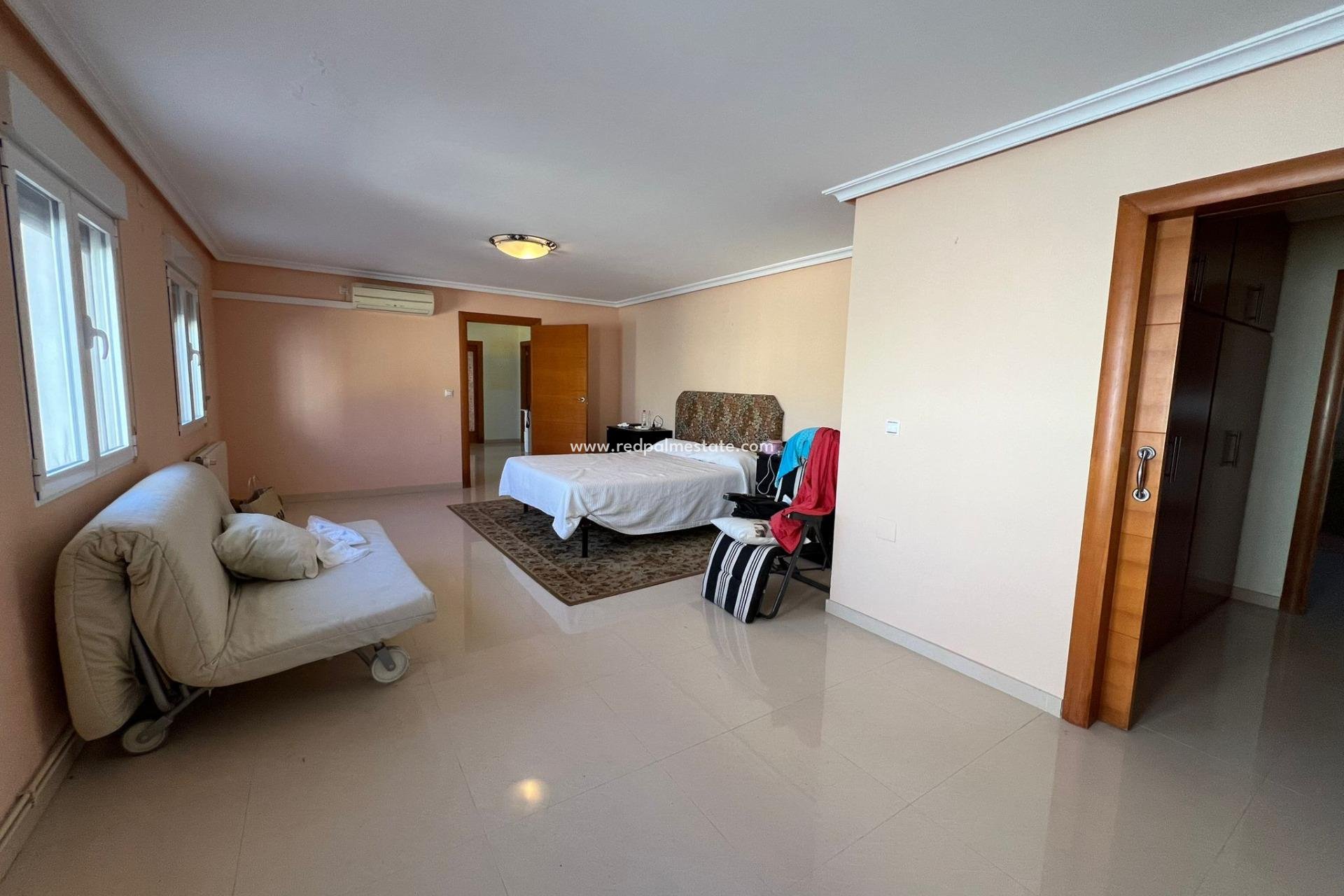 Herverkoop - Villa -
Torrevieja - Torreta