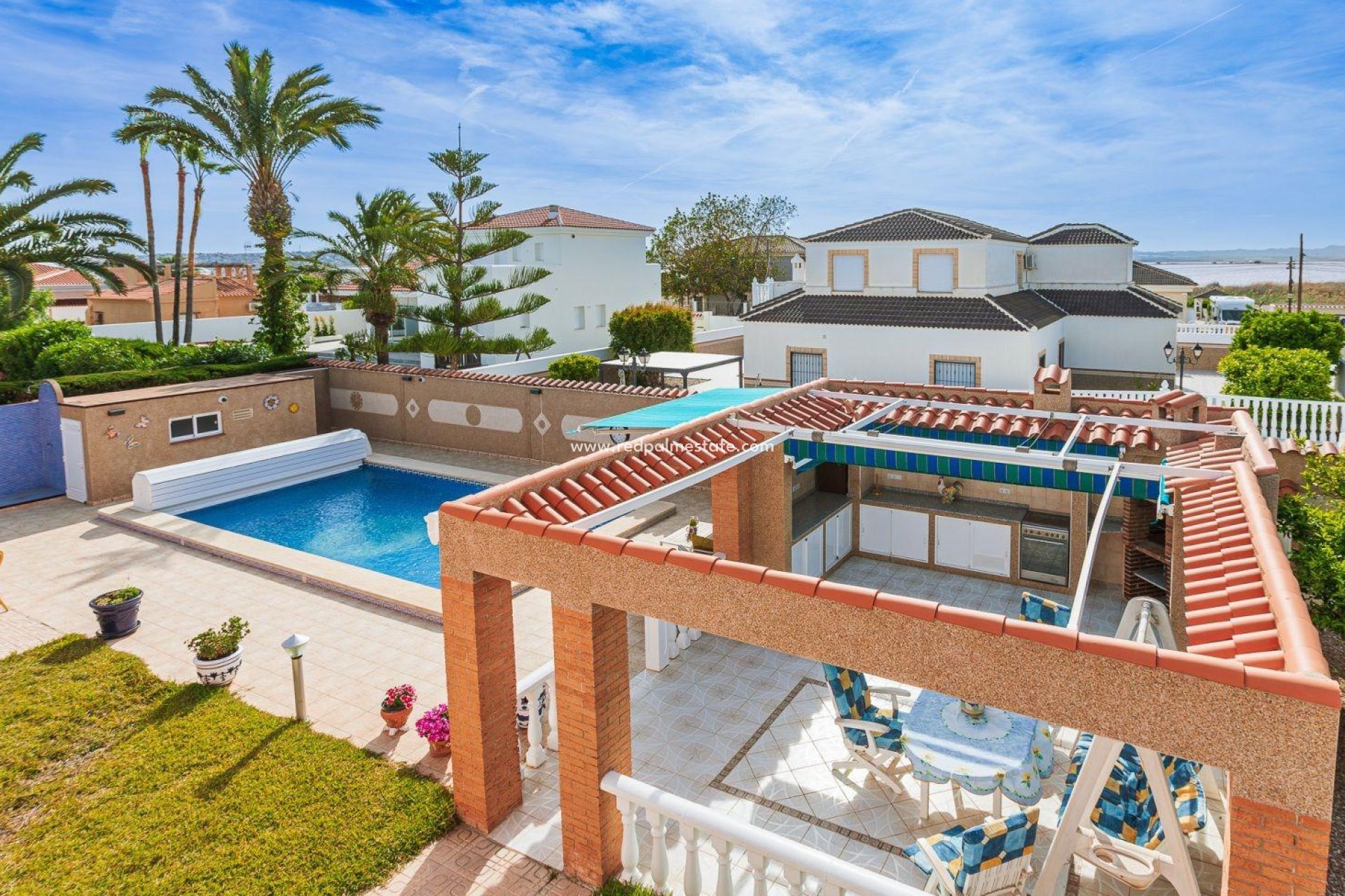 Herverkoop - Villa -
Torrevieja - Torreta