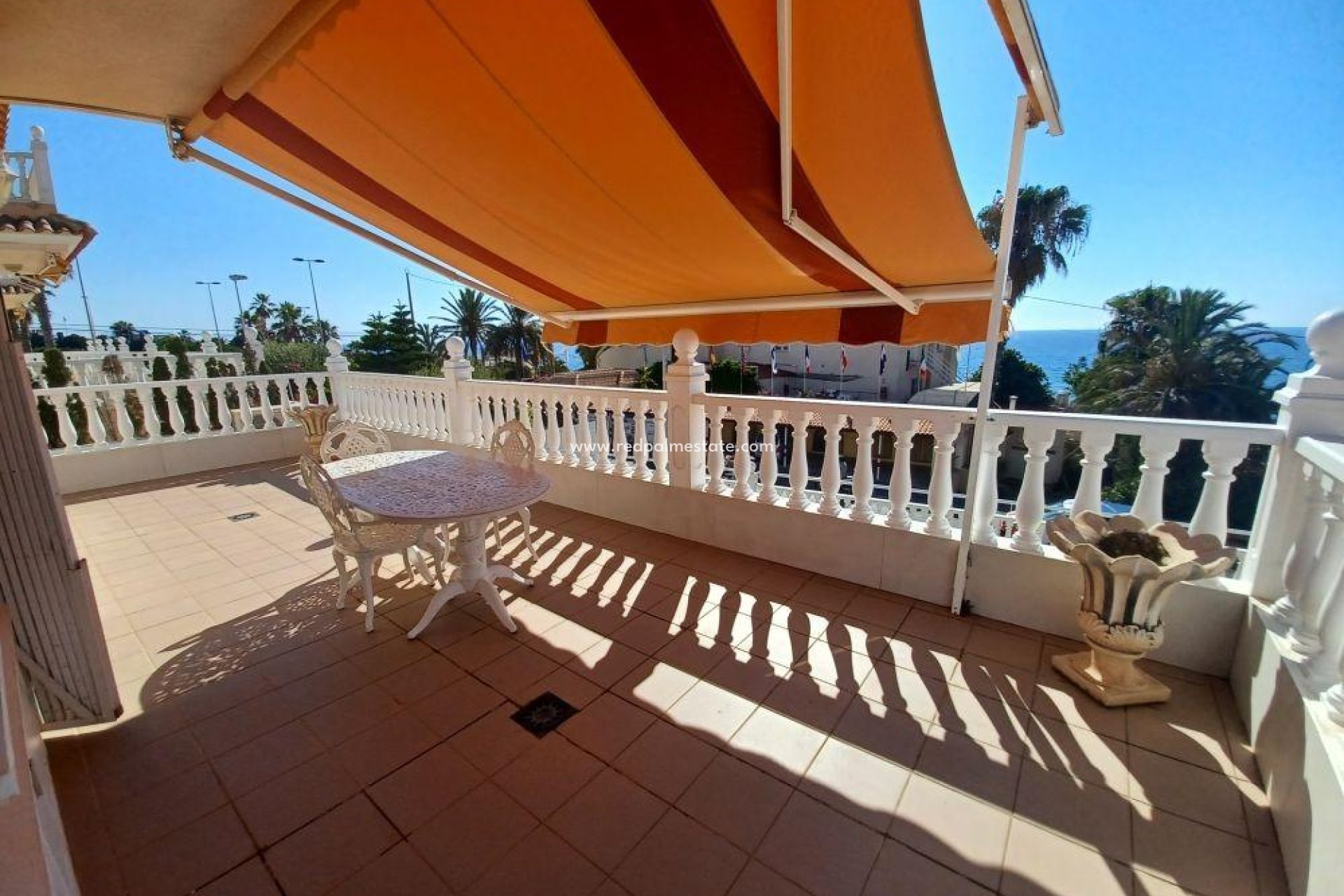 Herverkoop - Villa -
Torrevieja