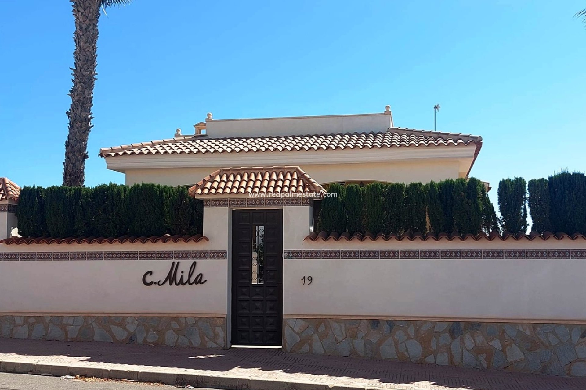 Herverkoop - Vrijstaande villa -
Ciudad quesada - Costa Blanca