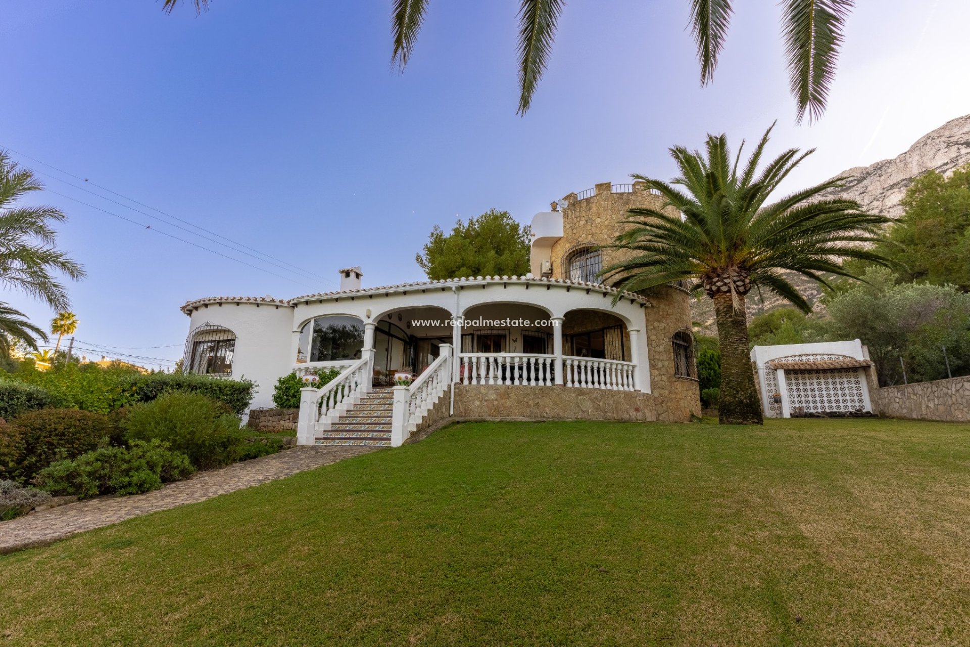 Herverkoop - Vrijstaande villa -
Denia - Costa Blanca