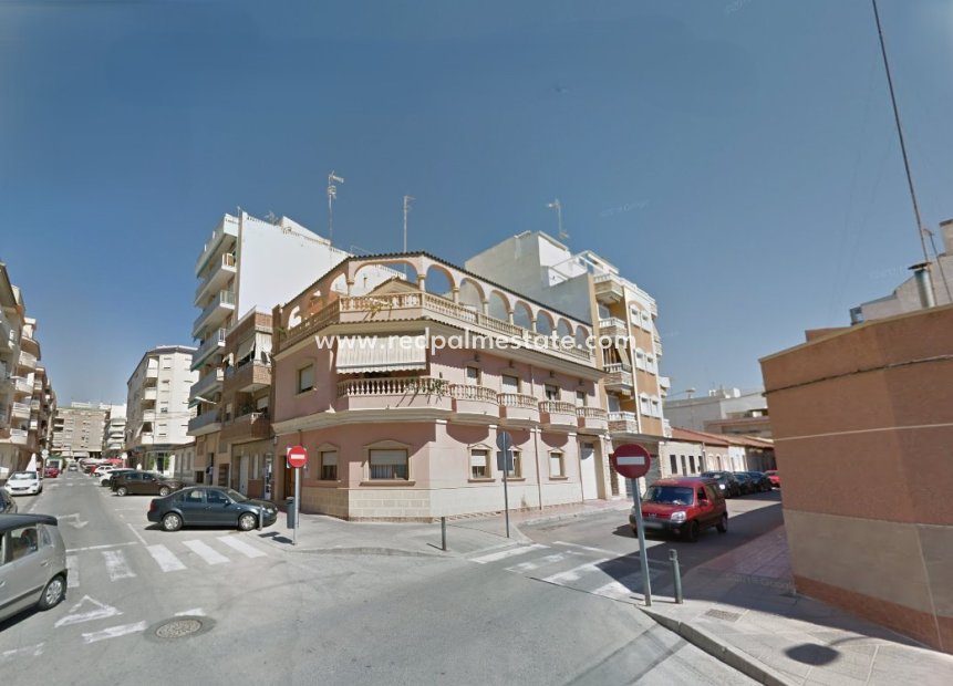 Herverkoop - Vrijstaande villa -
Guardamar del Segura - Costa Blanca