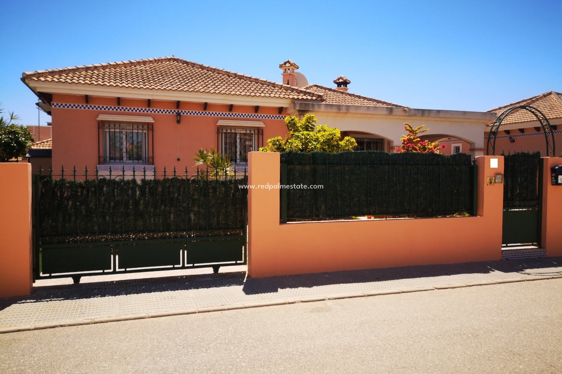 Herverkoop - Vrijstaande villa -
Montesinos - Costa Blanca